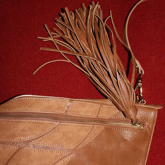 Steve Madden Large Crossbody Bag - Picture 4 of 12